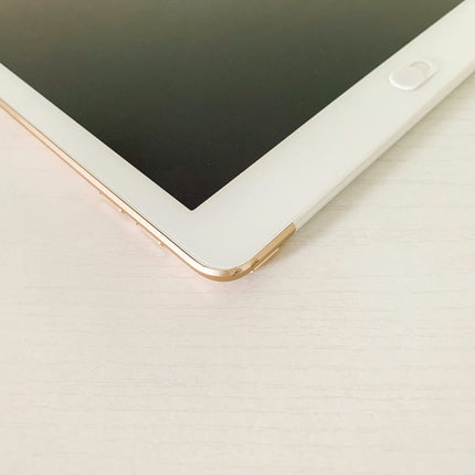 2017 Apple iPad (9.7-inch, WiFi + Cellular, 32GB) - Gold (Renewed)