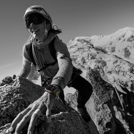 Apple Watch Ultra 2 [GPS + Cellular 49mm] Smartwatch with Rugged Titanium Case & White Ocean Band. Fitness Tracker, GPS, Action Button, Extra-Long Battery Life, Bright Retina Display (Renewed)